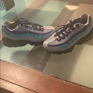 Nike shoes